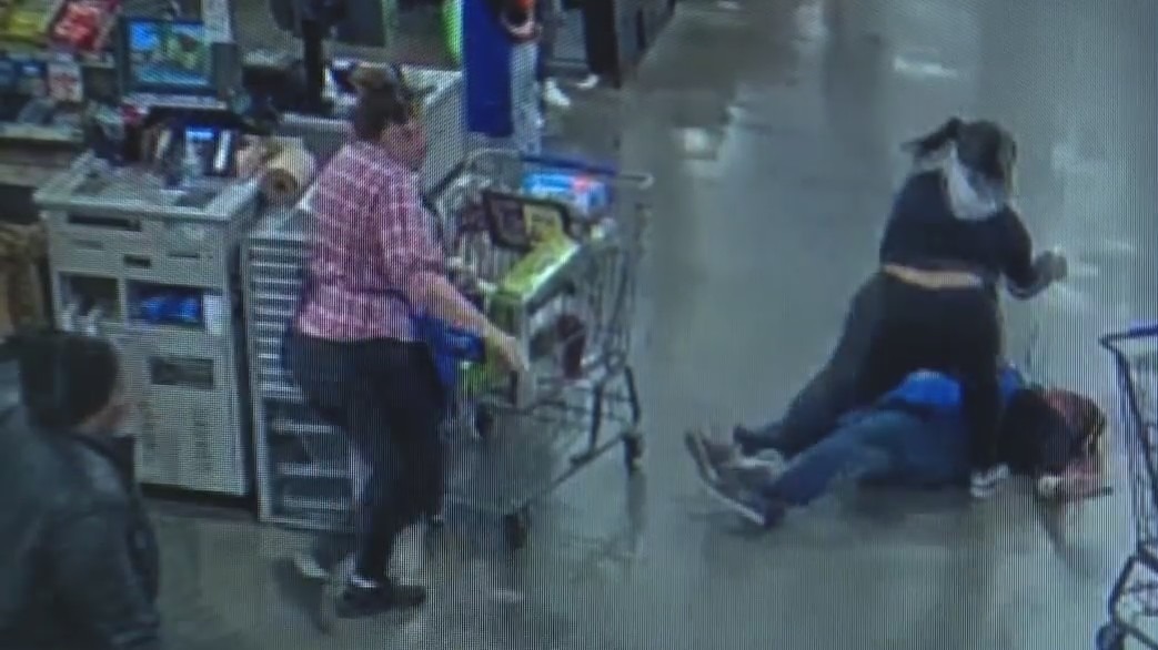 21-Year-Old Woman Knocks Out Kroger Clerk in St. Clair Shores