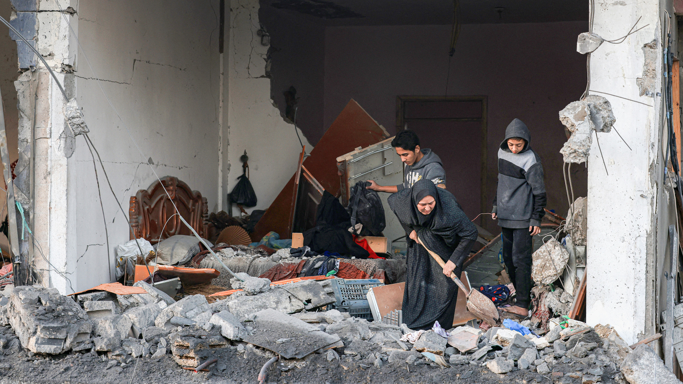 "Gaza's Humanitarian Crisis: Projected Excess Deaths and Health Justice Issues"