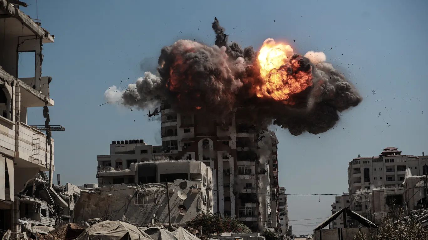 Featured image for Israel intensifies Gaza operations amid internal disagreements and humanitarian concerns