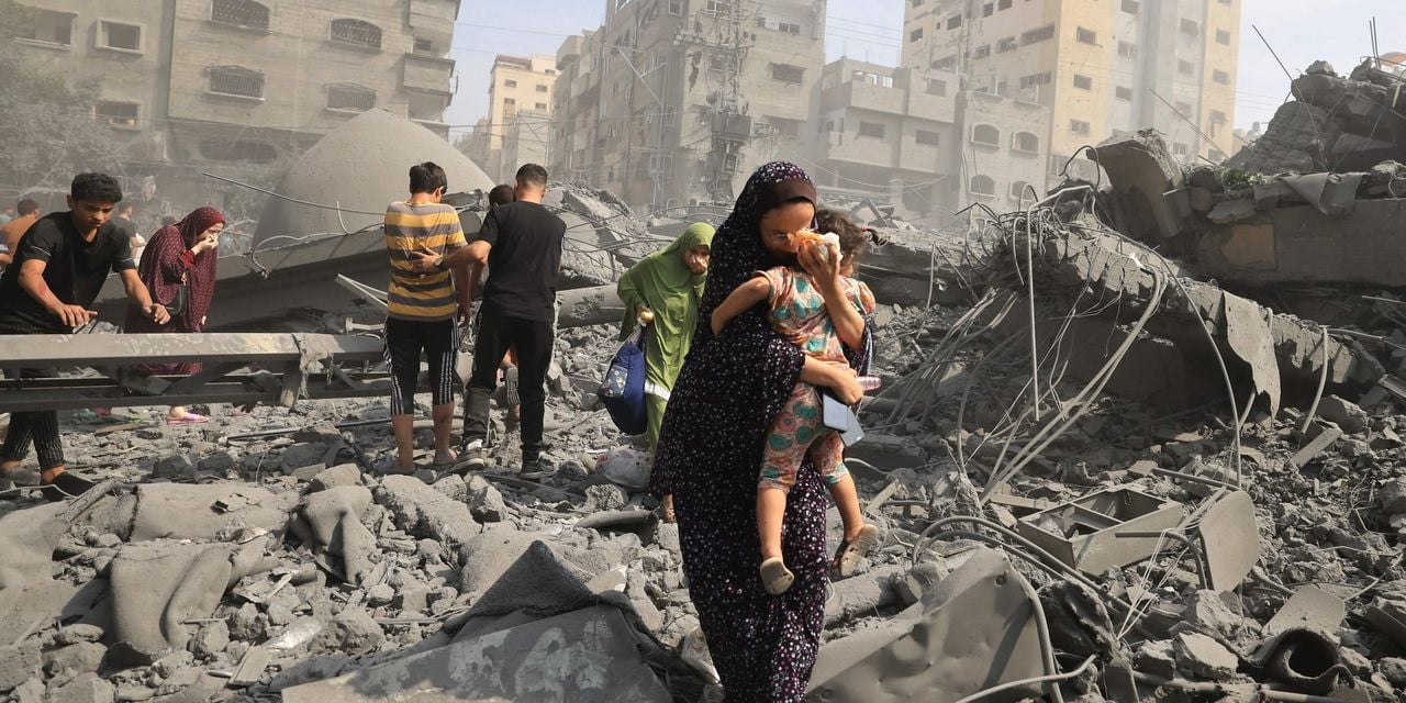Featured image for Intense Israeli Shelling Ravages Gaza