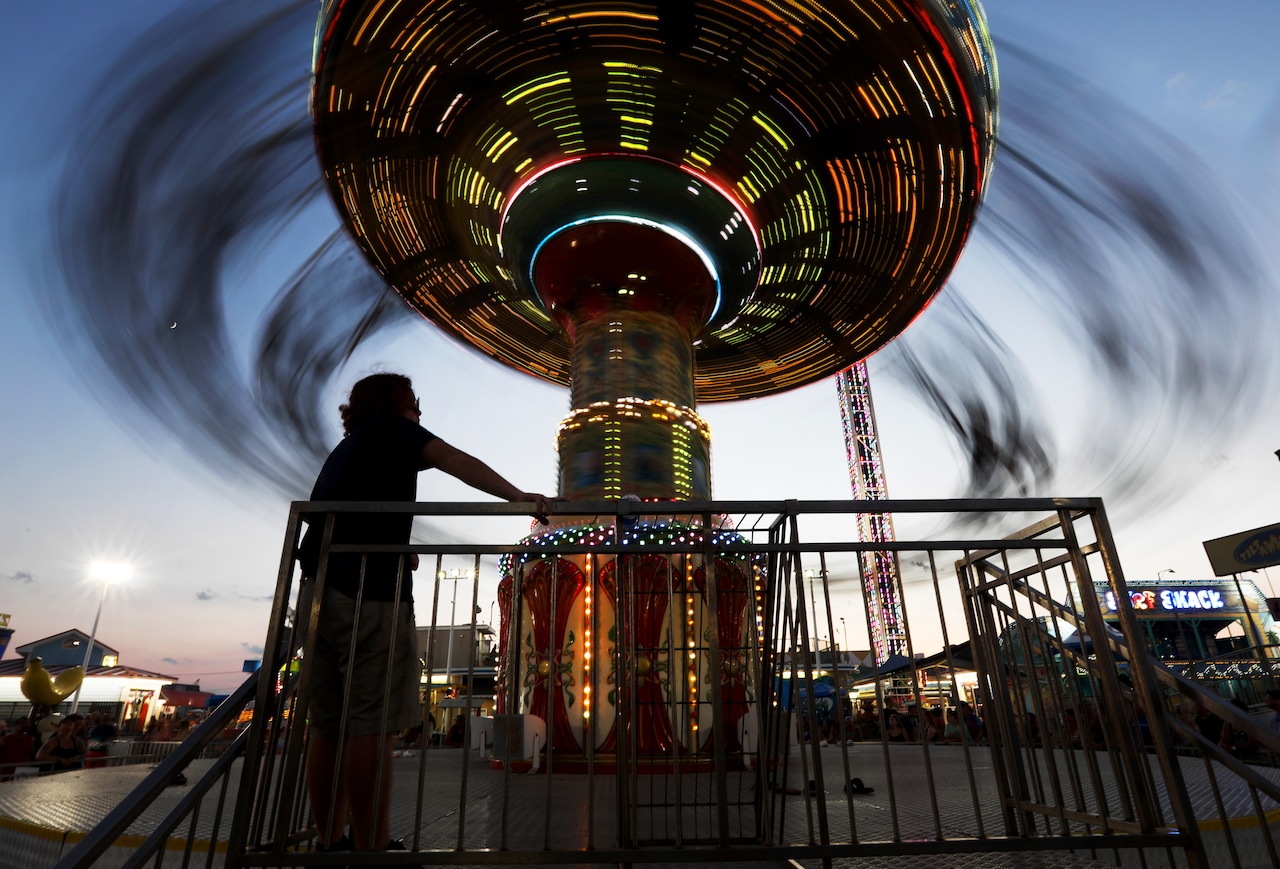 Featured image for "Chaos and Violence Disrupt Memorial Day at Jersey Shore"