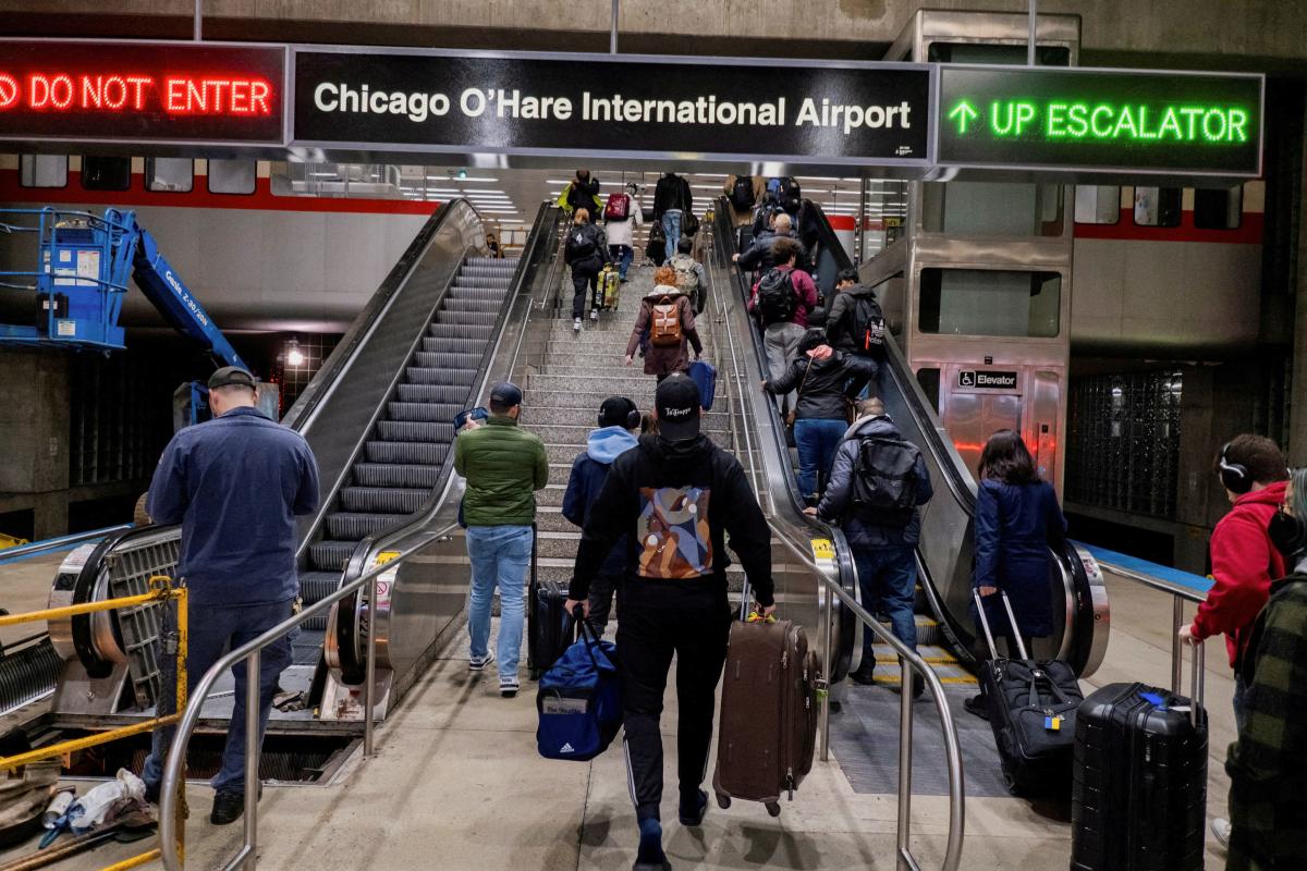 Thanksgiving Travel Threatened by Nationwide Winter Storms