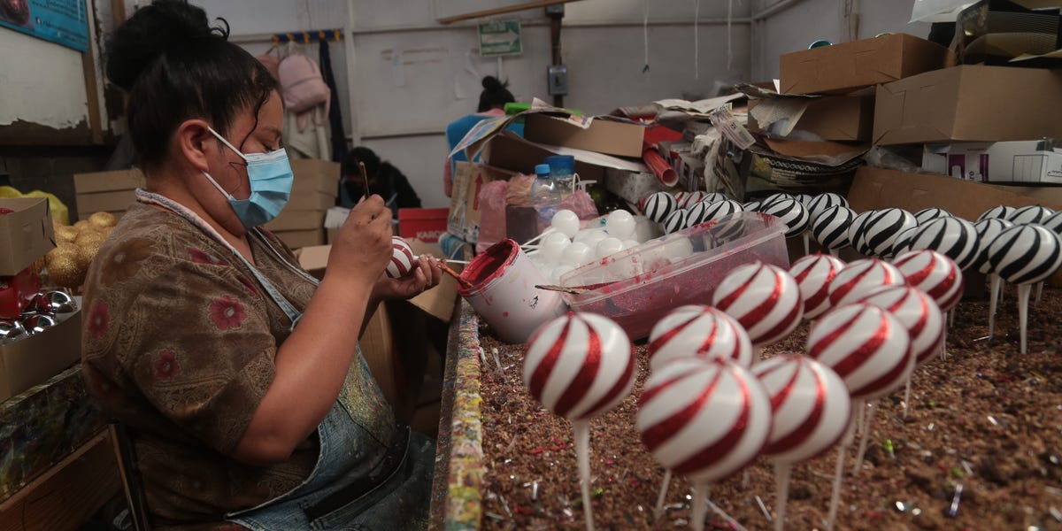 China's Export Restrictions Benefit US as Imports Hit 17-Year Low