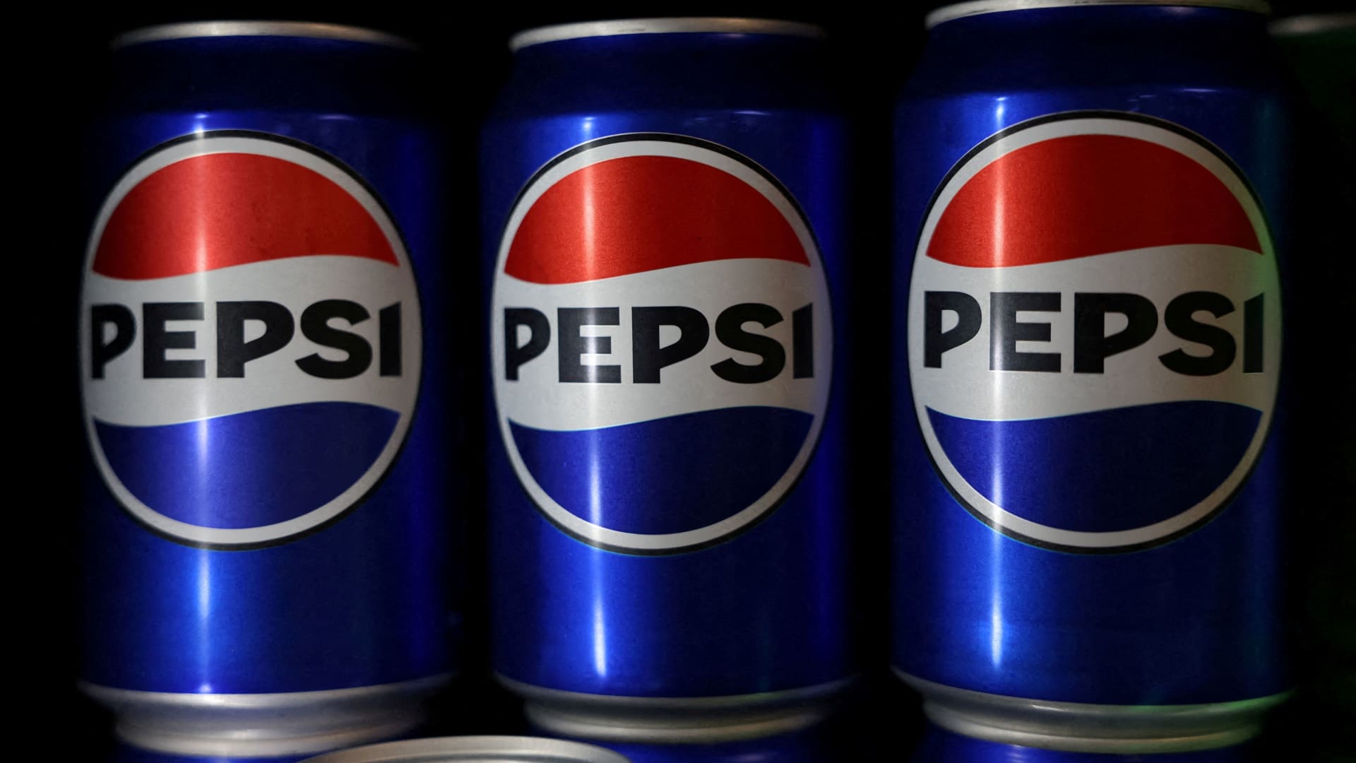 Featured image for PepsiCo's Mixed Q3 Performance Amid Global Growth and US Challenges
