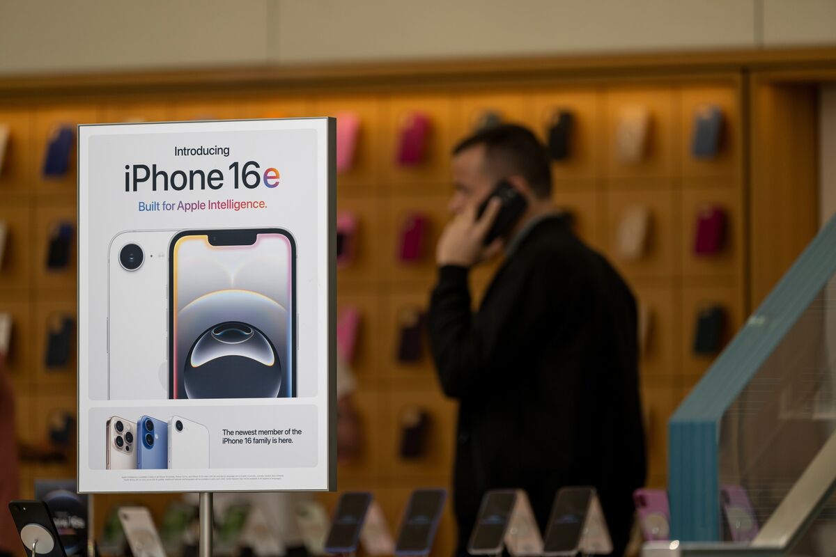 Featured image for Qualcomm Modems Outperform Apple's in 5G Speed Tests