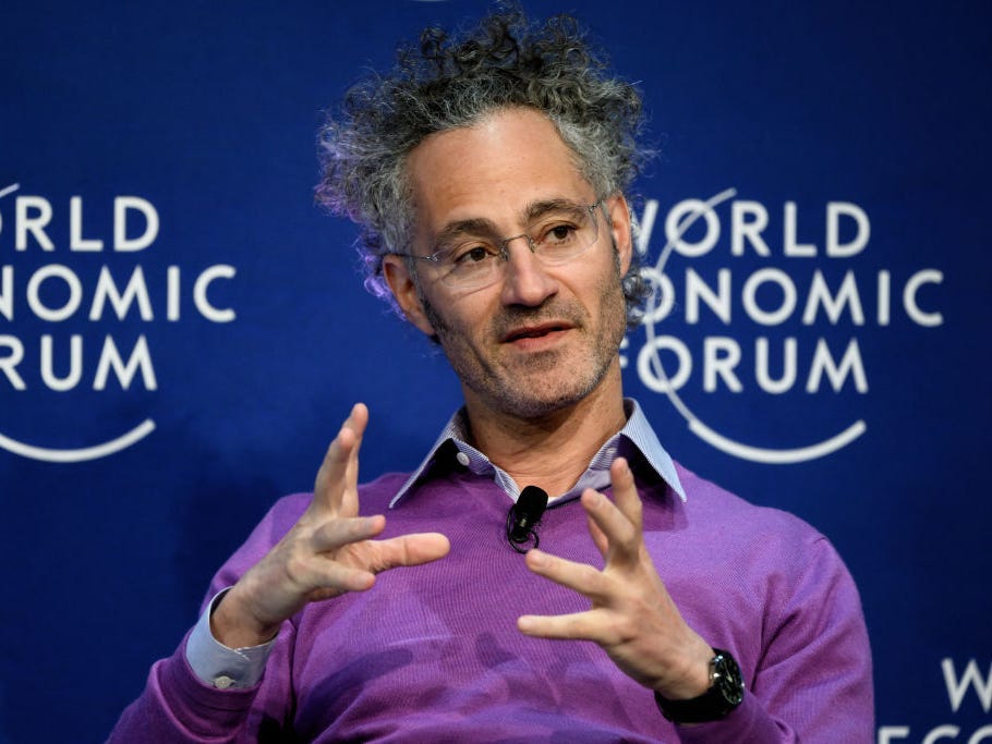 Featured image for "Palantir: The AI Gem Set to Surge 80% with Bullish Revenue Outlook"