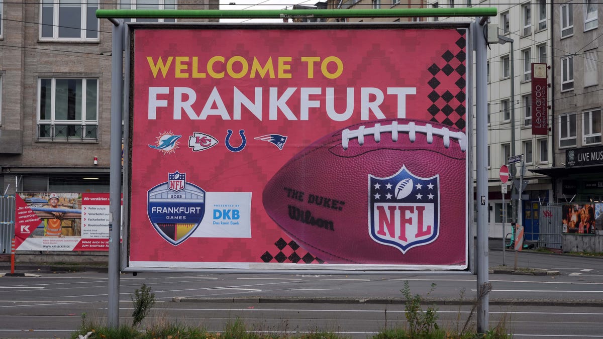 "Chiefs-Dolphins Clash in Germany: Live Updates, Highlights, and Fan Presence"