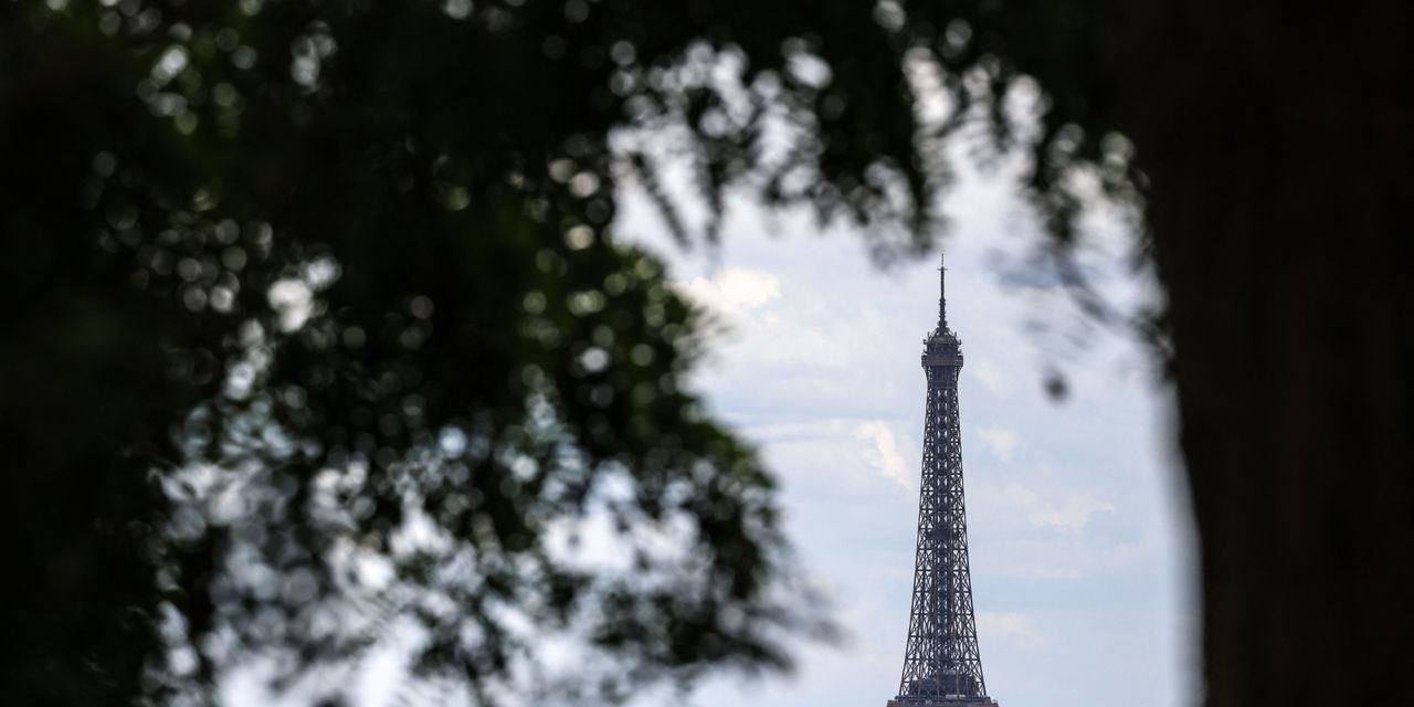 Featured image for Citigroup advises shifting investments away from U.S. stocks