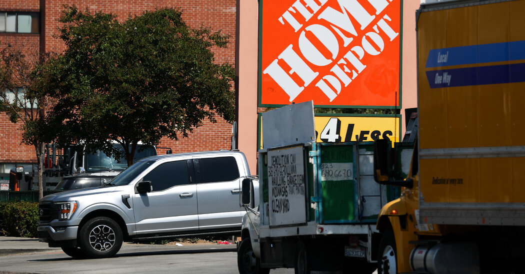 Federal Agents Conduct Major Immigration Raid at L.A. Home Depot Using Rental Truck