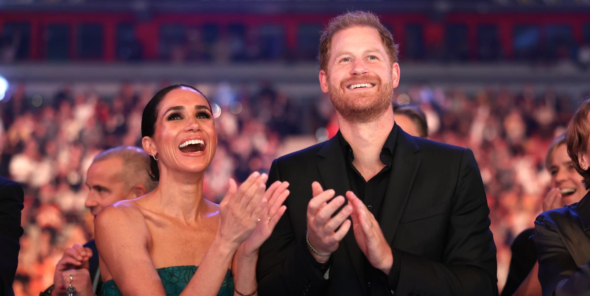 Featured image for "Missing Archie and Lilibet: Meghan Markle and Prince Harry's 2023 Christmas Card Revealed"