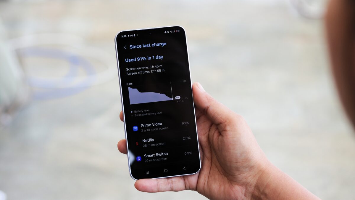 Featured image for iOS 26 Introduces Adaptive Power Mode to Extend iPhone Battery Life