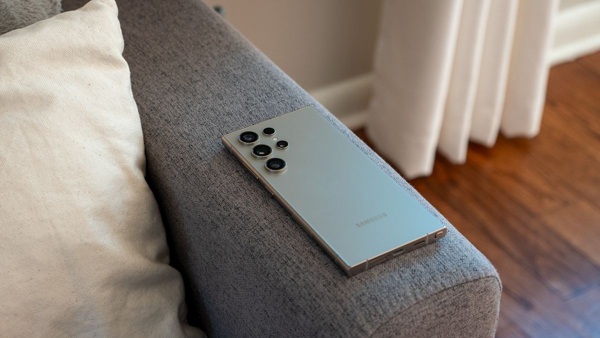 Featured image for "Samsung Galaxy S24 Series Receives Major Camera and Display Updates"