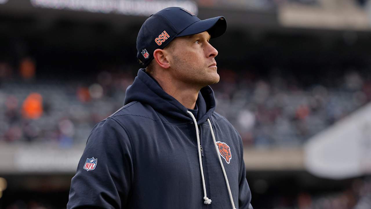 Featured image for Chicago Bears gear up for intense playoff debut after key experiences