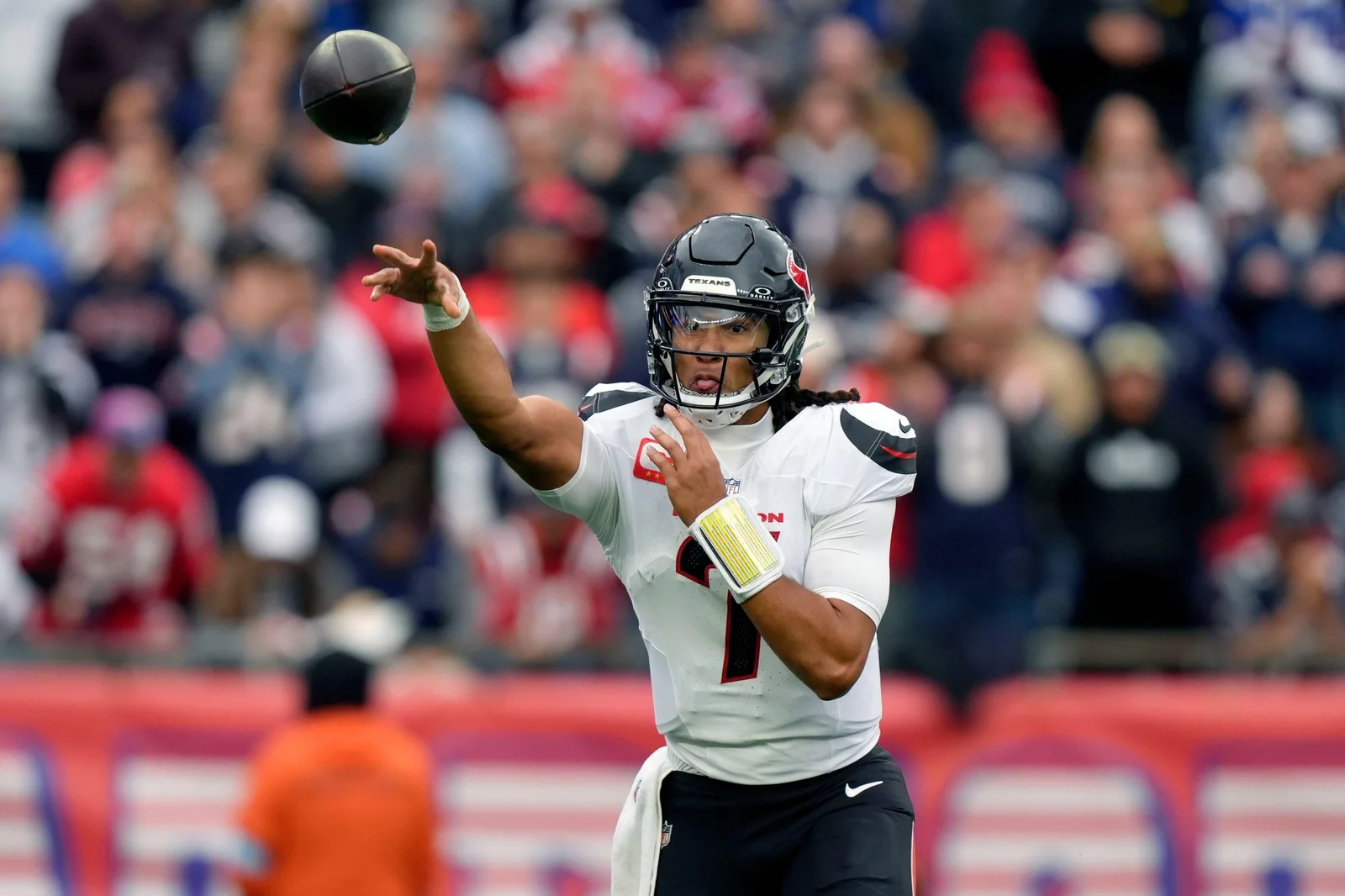 Week 13 Fantasy Football: Must-Start Players and Sleepers