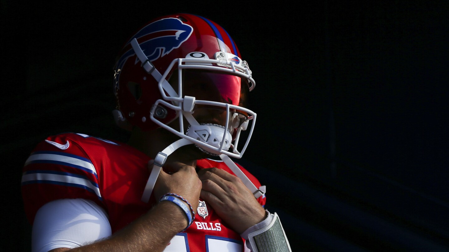 Featured image for Bills to Wear Red Helmets in Final Game at Current Stadium