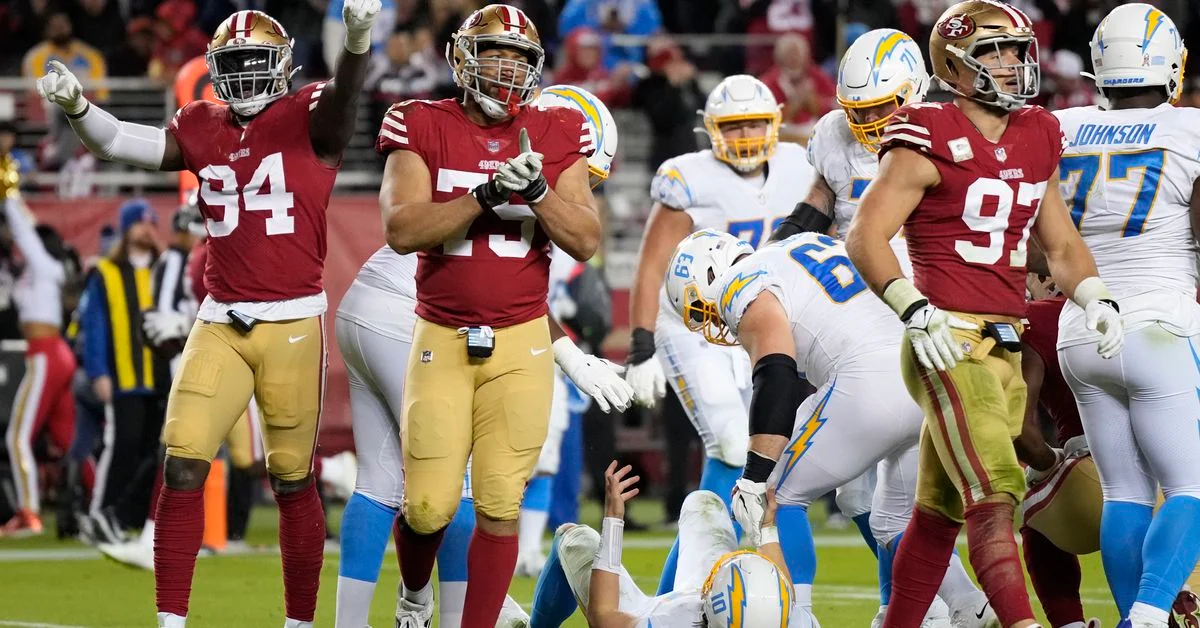 "Raiders' Offseason Moves Show Clear Rebuilding Strategy"