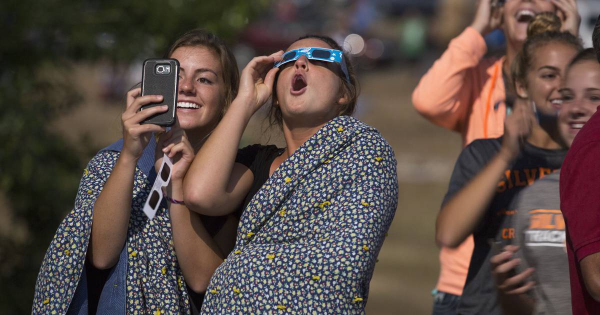 Featured image for "Oregon Prepares for Spectacular Eclipse Events on October 14"