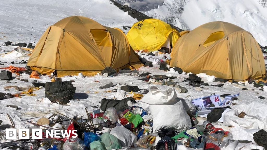 Featured image for Nepal Plans to Regulate Everest Climbing and Address Mountaineering Waste