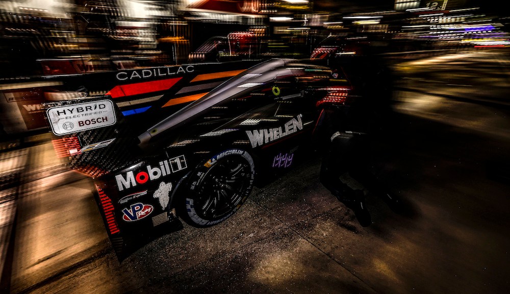 Featured image for "Rolex 24: Porsche Takes Lead as Cadillac and BMW Face Nighttime Drama"