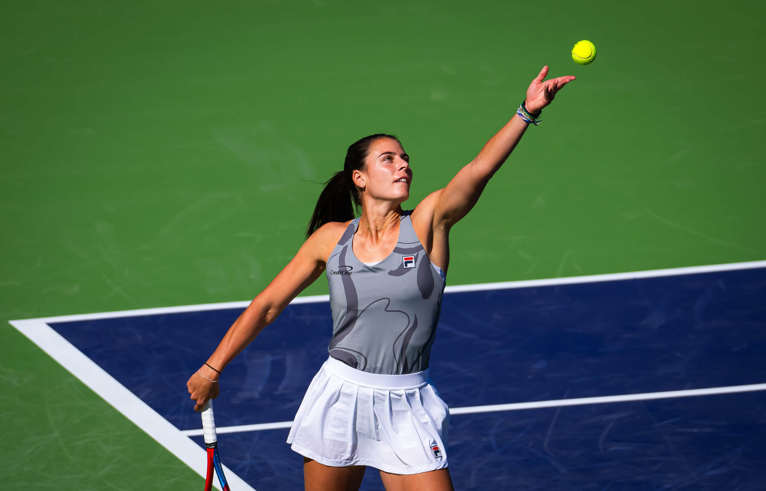 Featured image for "Emma Navarro Upsets Aryna Sabalenka to Reach Indian Wells Quarter-finals"