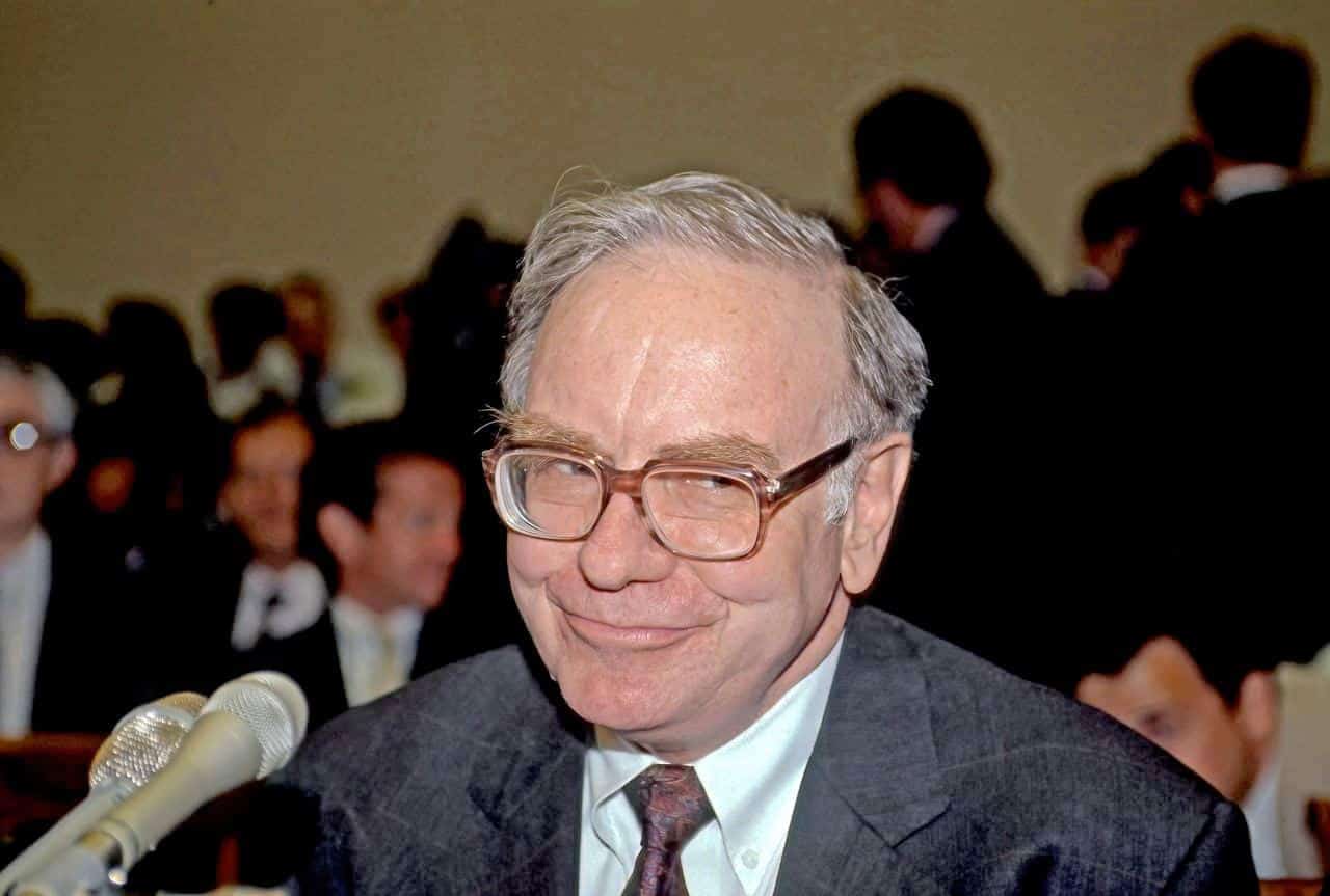 Featured image for Top Warren Buffett Stocks to Buy and Hold for Future Gains