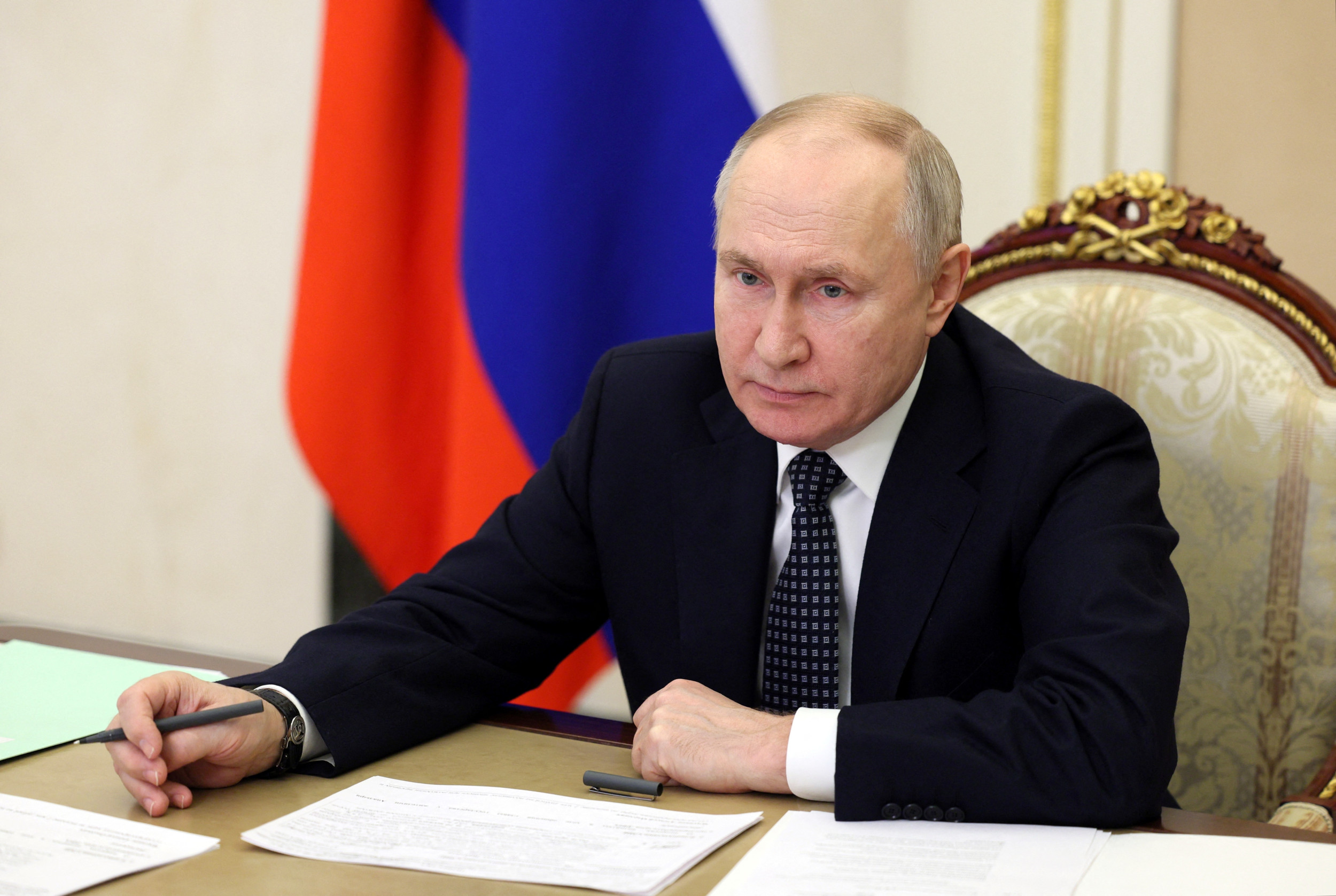 "Putin's Decree Challenges Legality of Alaska Sale to US"