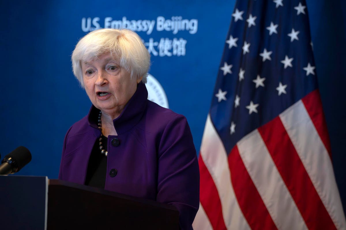 Yellen: U.S. Economy Strong, but Recession Still Possible