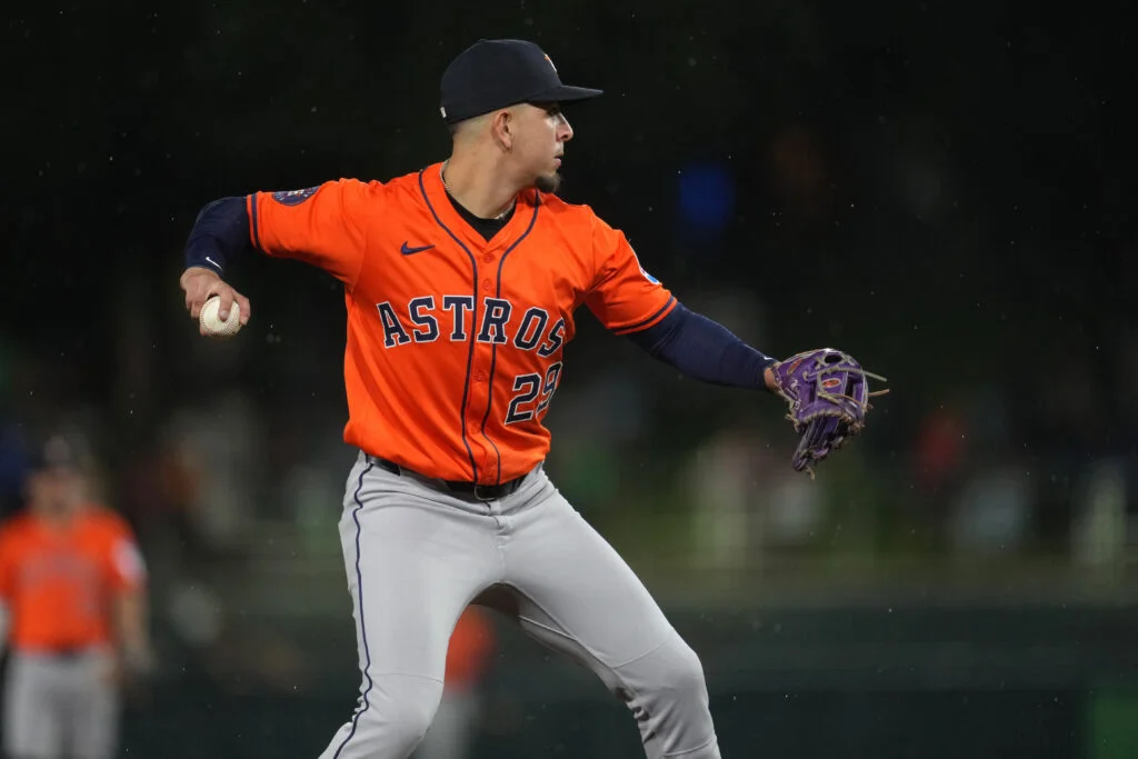 Urias Boosts Cards’ Infield Depth on One-Year Pact