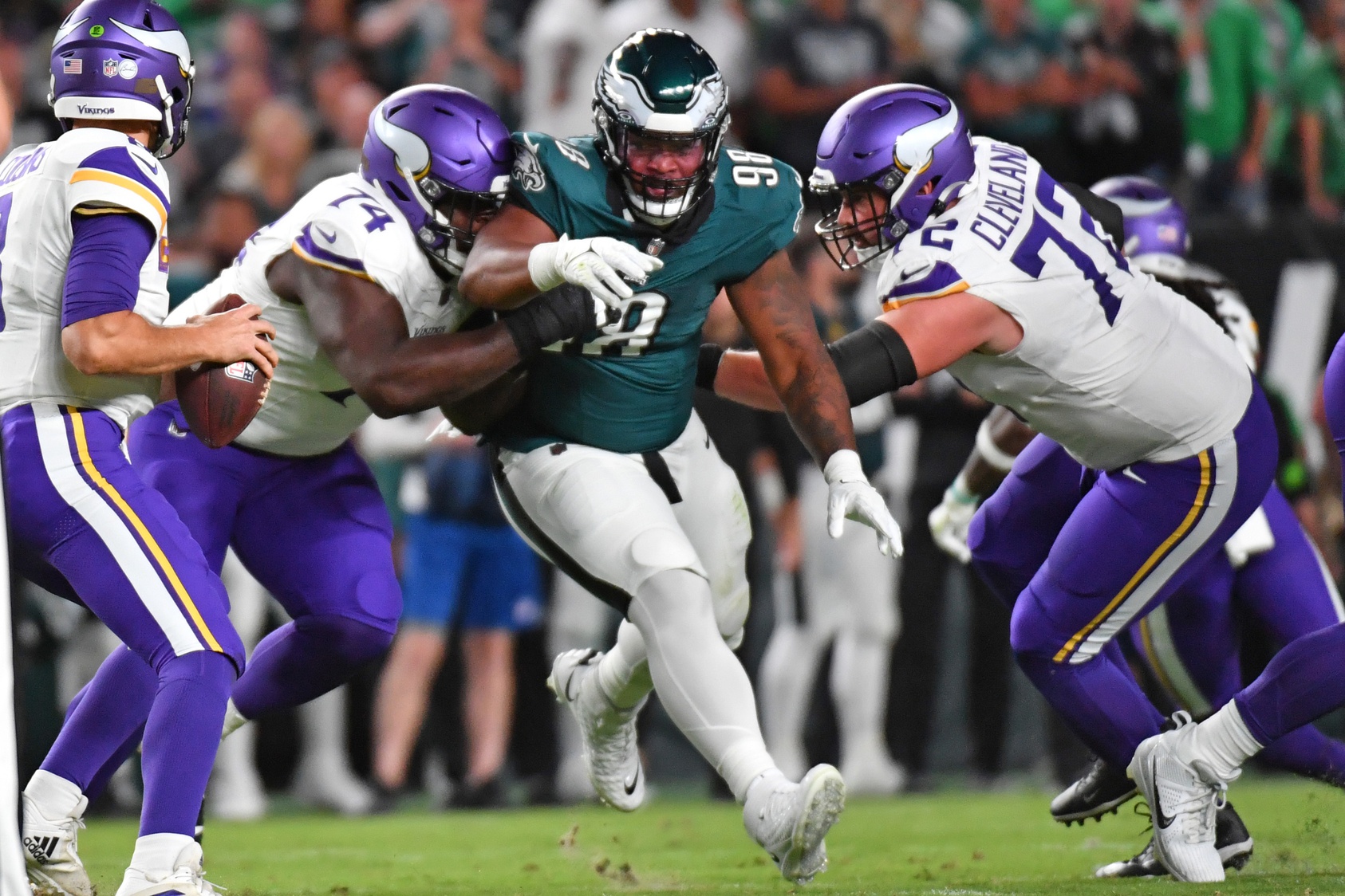 "NFL Week 5: Rookie Records Broken, Fantasy Football Questions Answered, and Trade Targets Revealed"