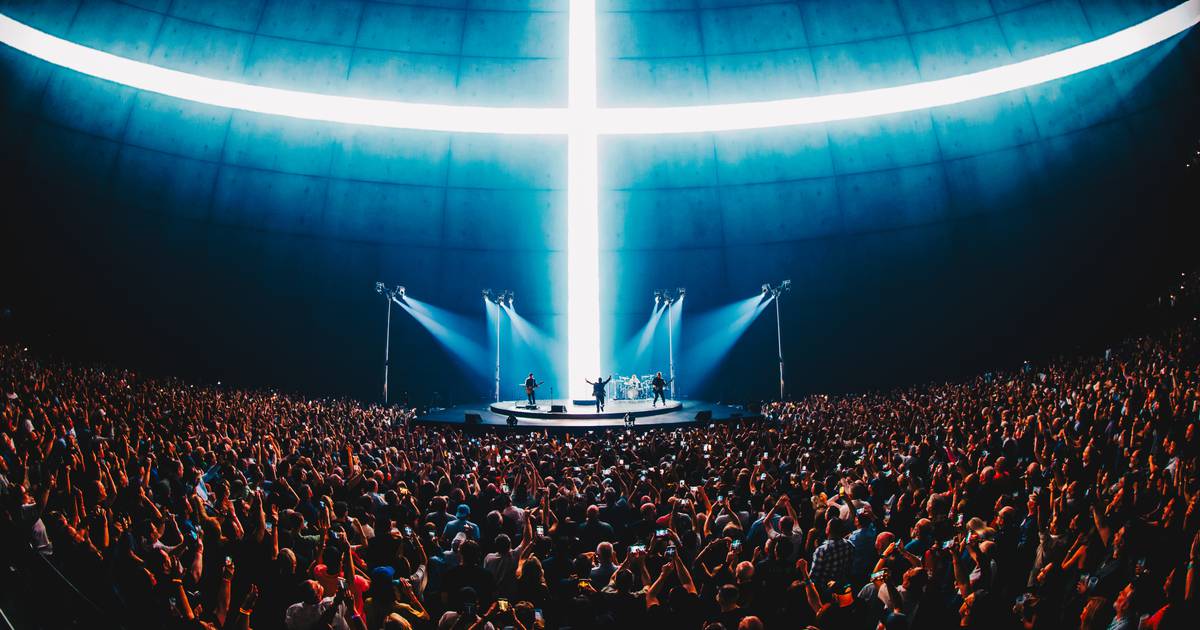 Featured image for "U2's Achtung Baby Live at Sphere in Las Vegas: Early Reviews Unveiled"