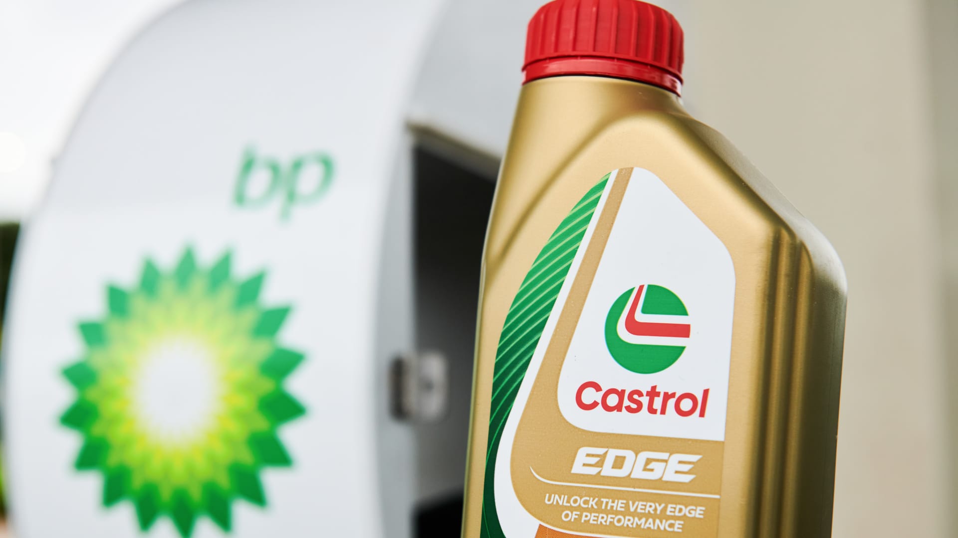 Featured image for BP to sell 65% stake in Castrol to Stonepeak for $6 billion