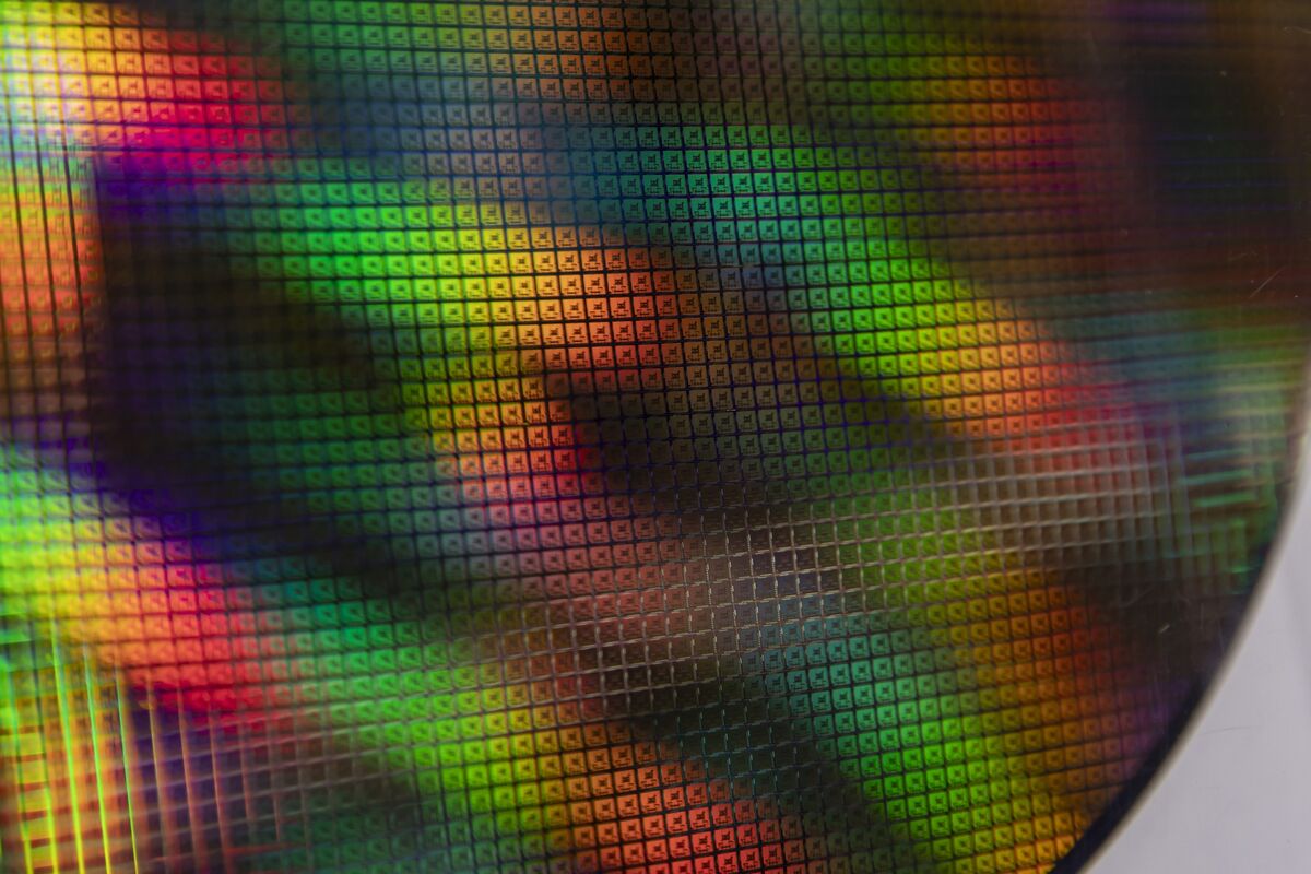 Featured image for Dutch Government Seizes Control of Chinese-Owned Nexperia Amid Security Concerns