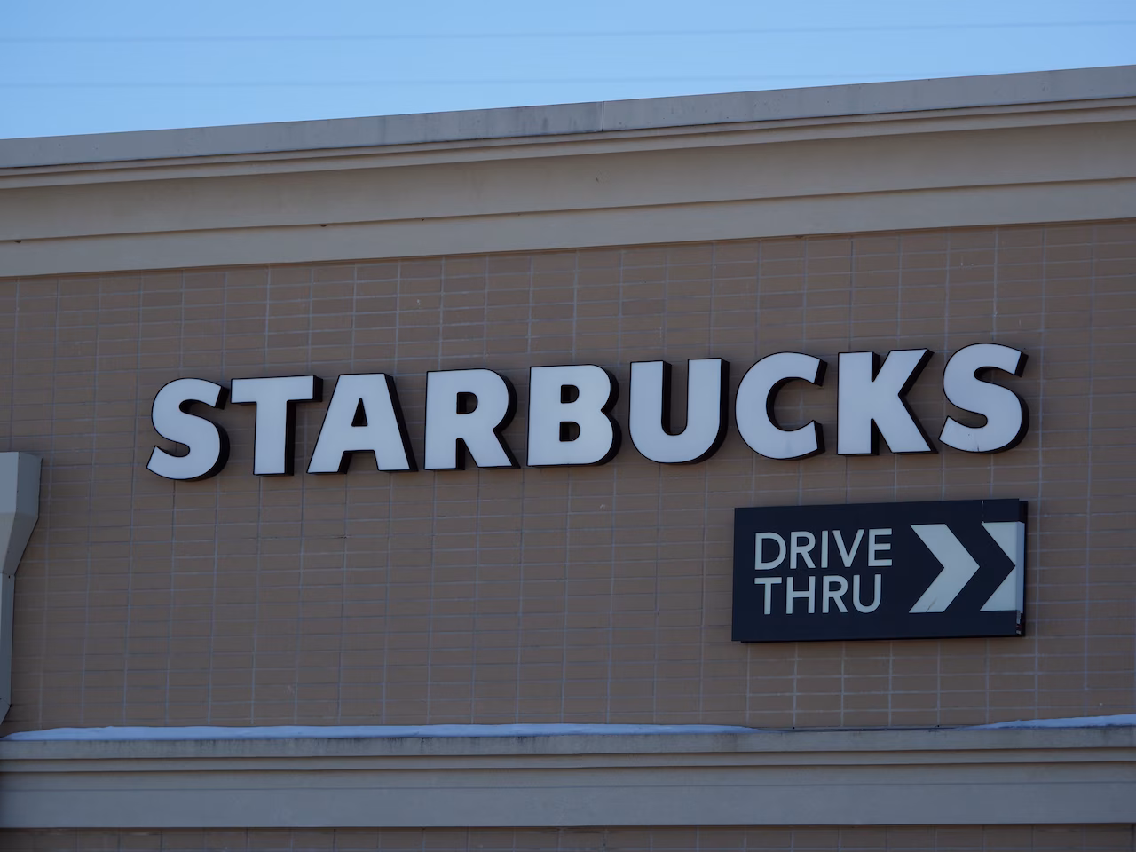 Featured image for Starbucks Faces Strikes and Closures Amid Union Tensions