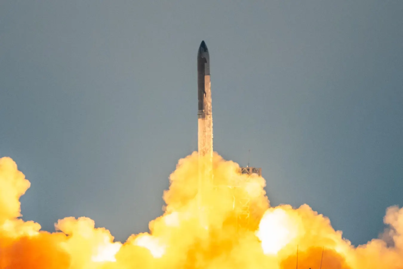 SpaceX Schedules Starship Launch and Orbital Refueling for November 18