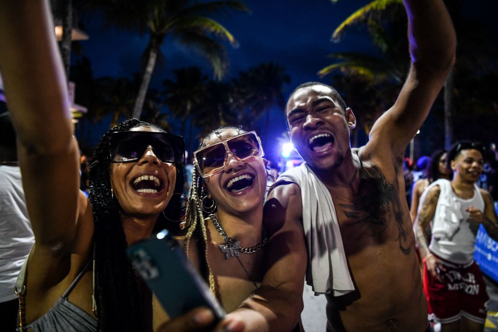 "Spring Break Crackdown: Black Leaders Address Racial Bias in Florida Beach Regulations"