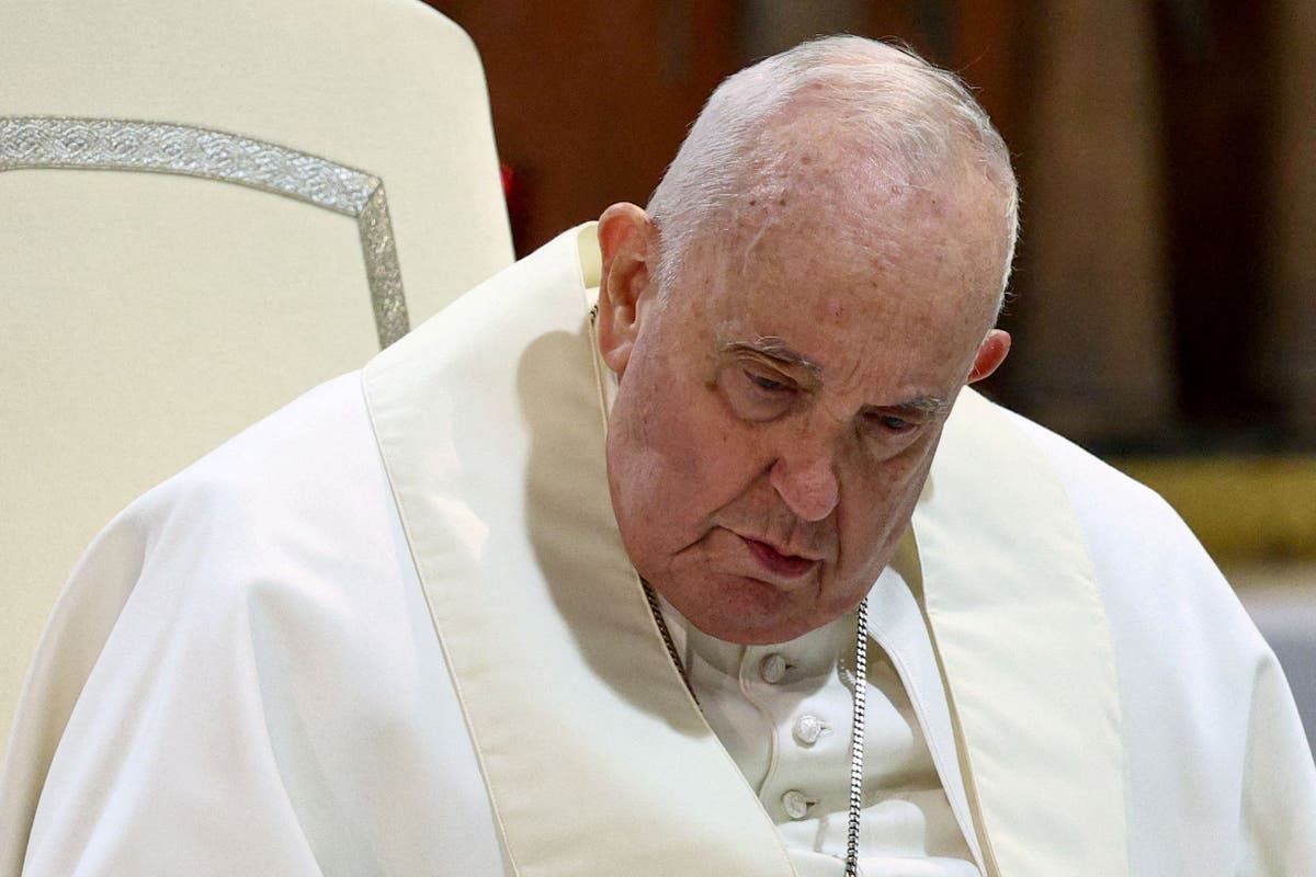 "Pope's Controversial Comments on Ukraine-Russia Conflict Spark Outrage"