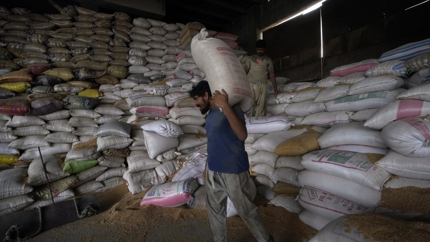 Featured image for Mideast Countries Brace for Price Hikes as Russia Withdraws from Grain Deal