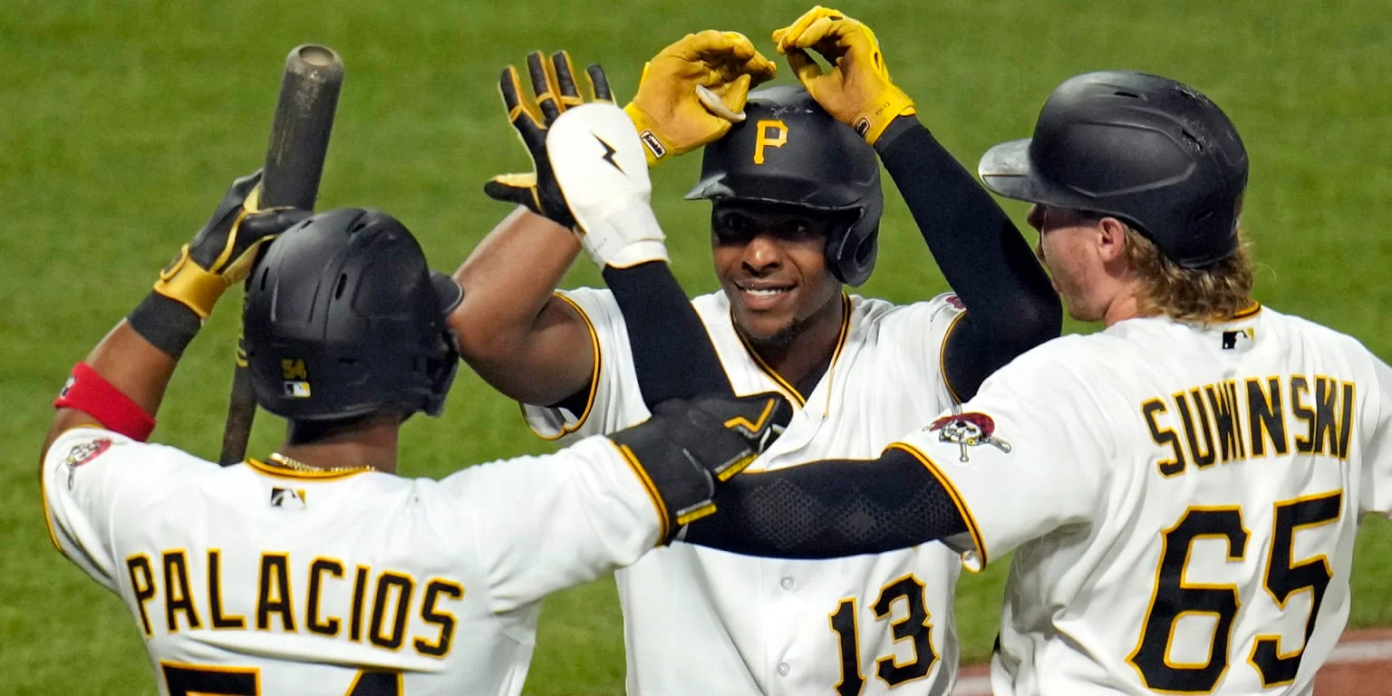 Pirates' 6-run inning secures victory over Cardinals.