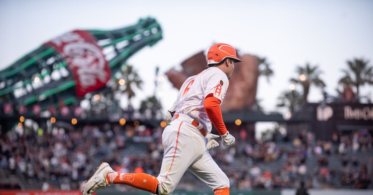 Featured image for "Casey Schmitt Shines in MLB Debut with Giants"