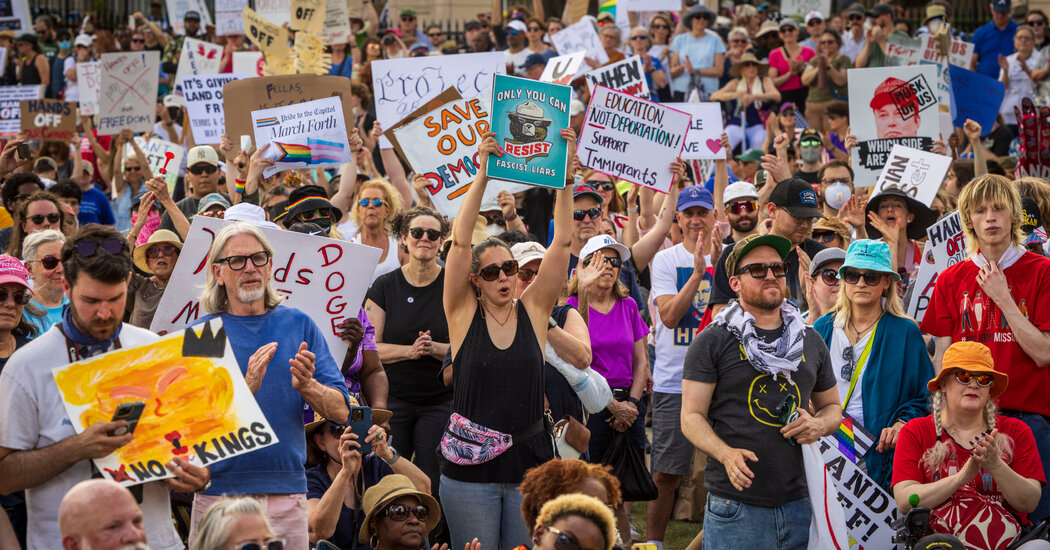 'No Kings' Protests Mobilize Nationwide Against Trump's Military Parade