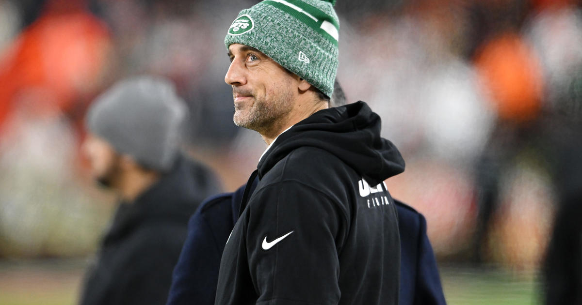 "Aaron Rodgers Returns to 'The Pat McAfee Show' Amid Speculation"