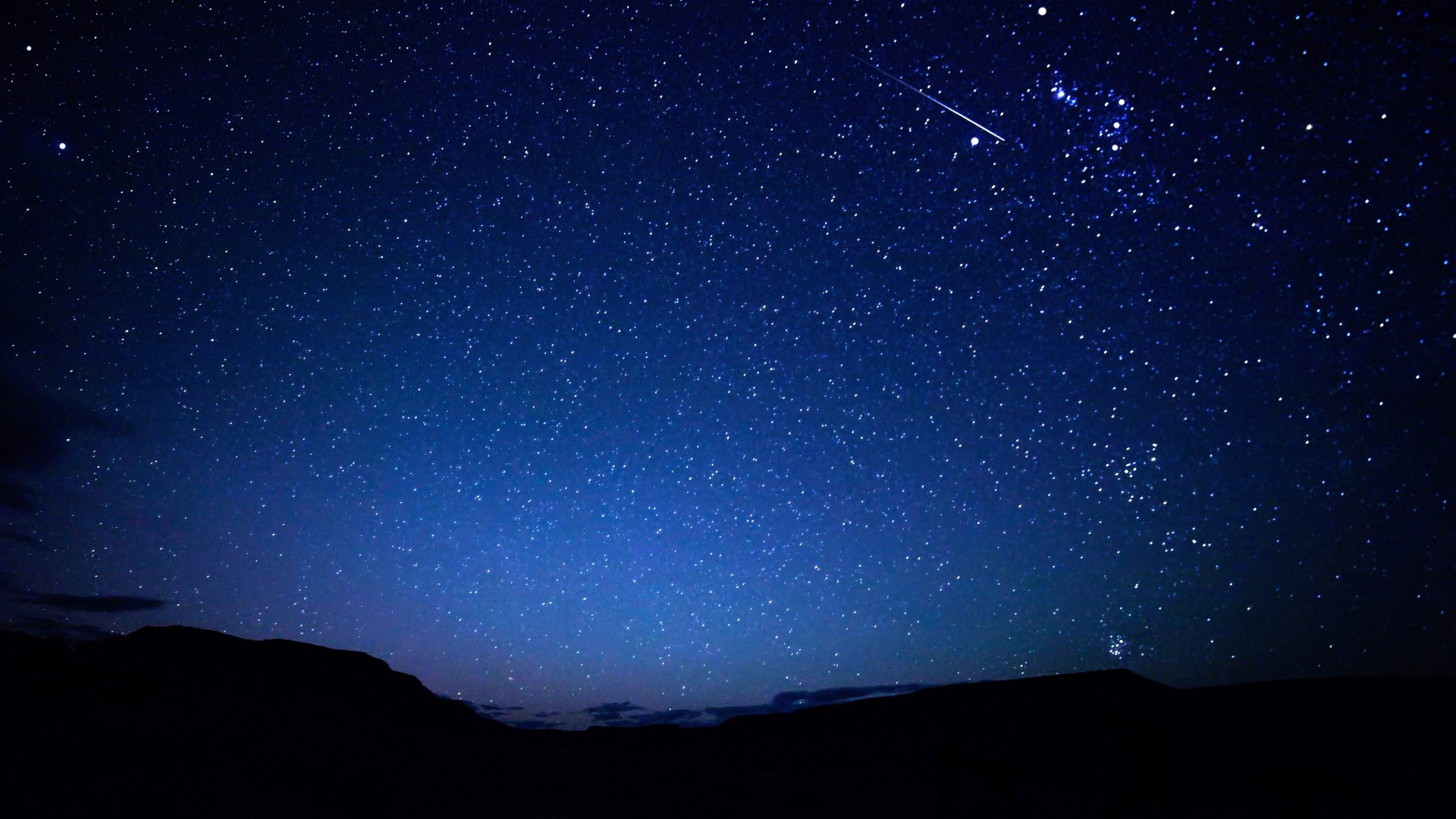Featured image for September Epsilon Perseids Meteor Shower Peaks on Sept. 9