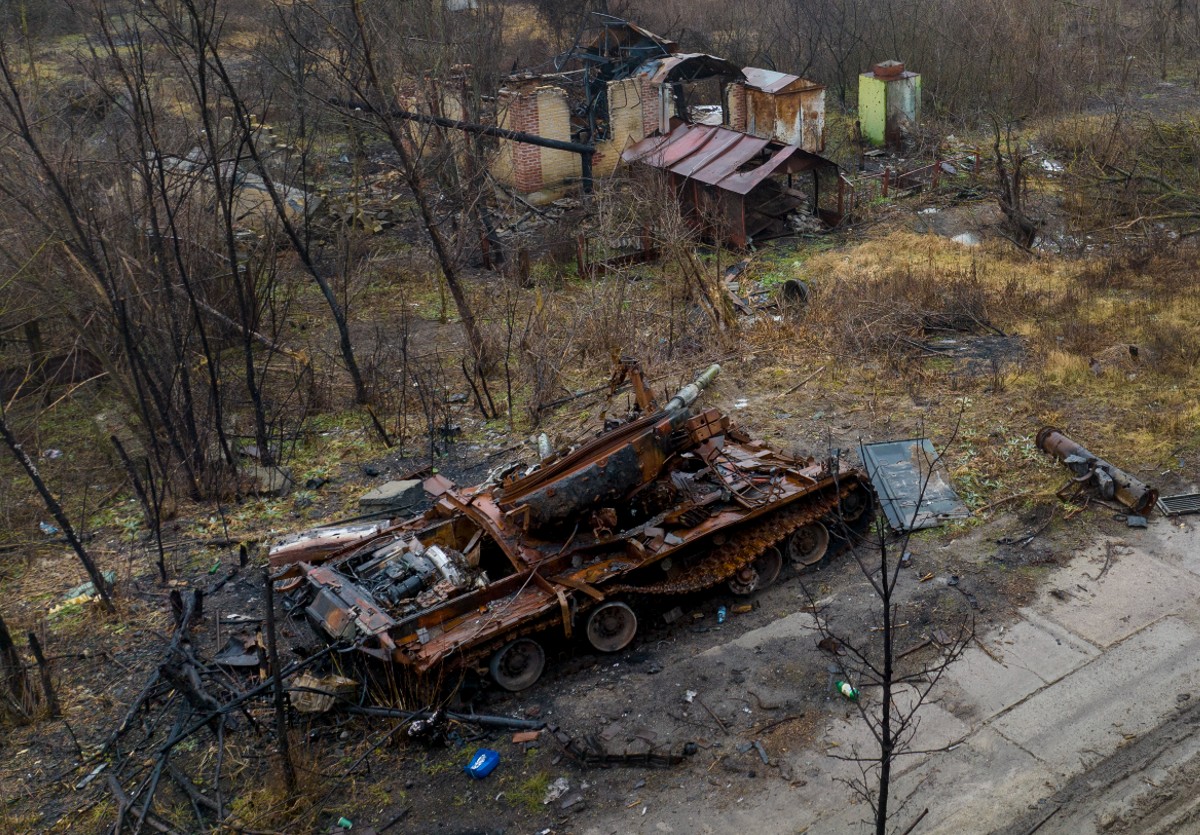 "Tank Warfare Escalates in Ukraine-Russia Conflict"