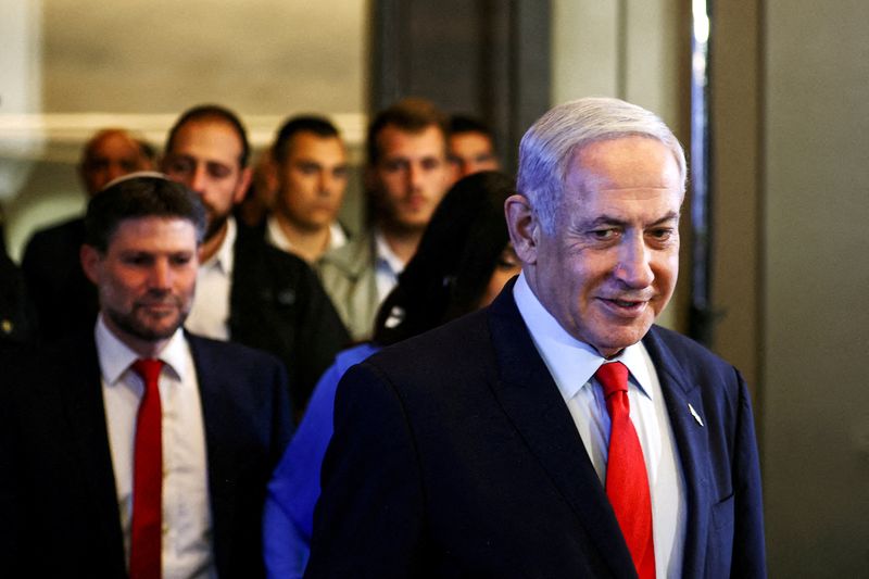 Funding freeze sparks Arab town strikes in Israel