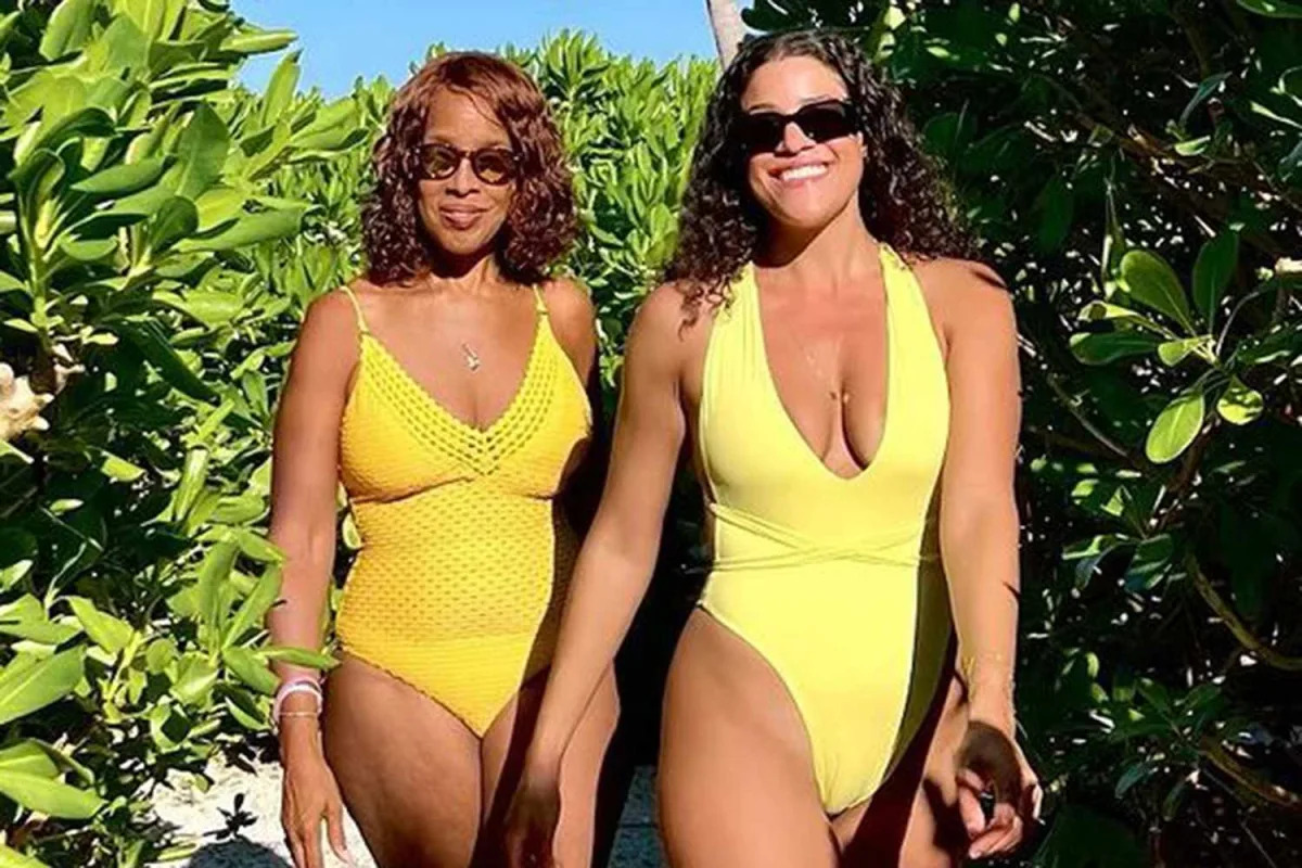 Gayle King's Annual Swimsuit Photo Shoot with Niece Radiates Joy and Strength