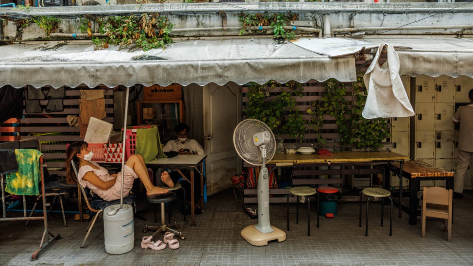 Record-breaking heat and air pollution in Southeast Asia linked to climate change.