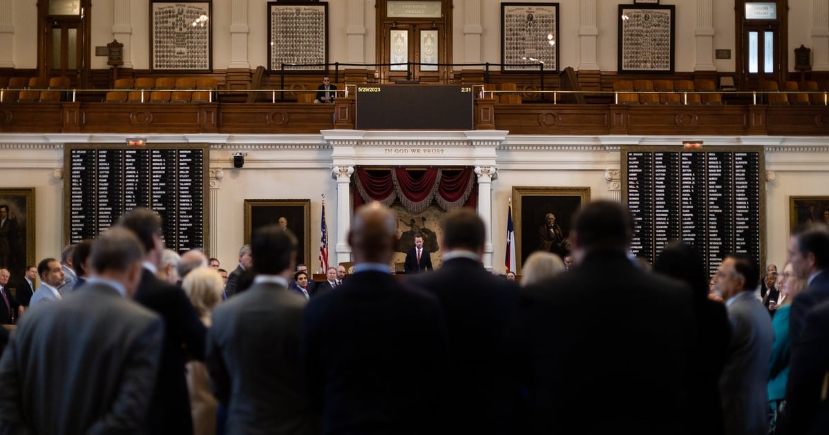 Featured image for "Texas' School Voucher Legislation: A Divisive Battle for Education Reform"