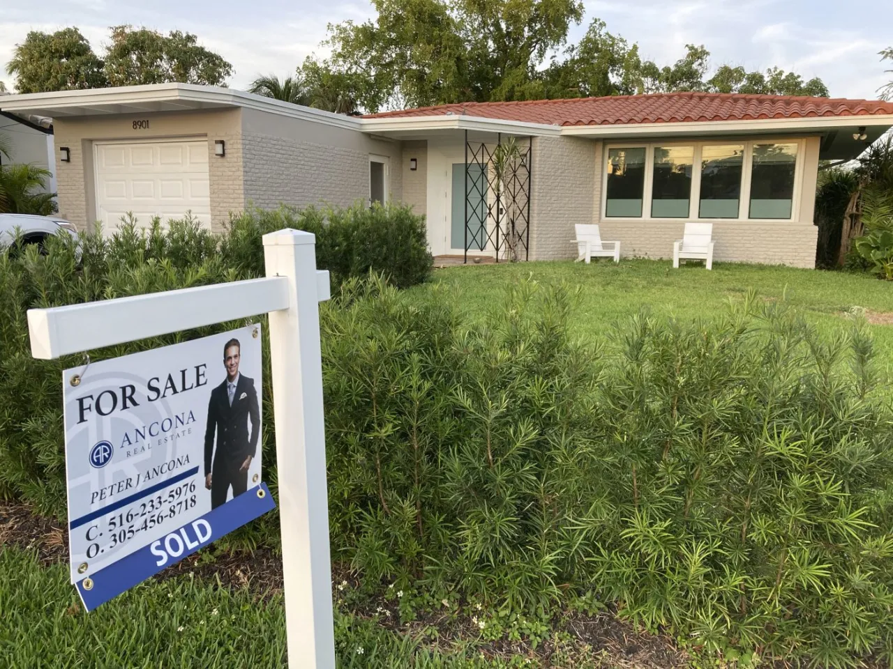 Housing market confidence surges despite rising rates and prices.
