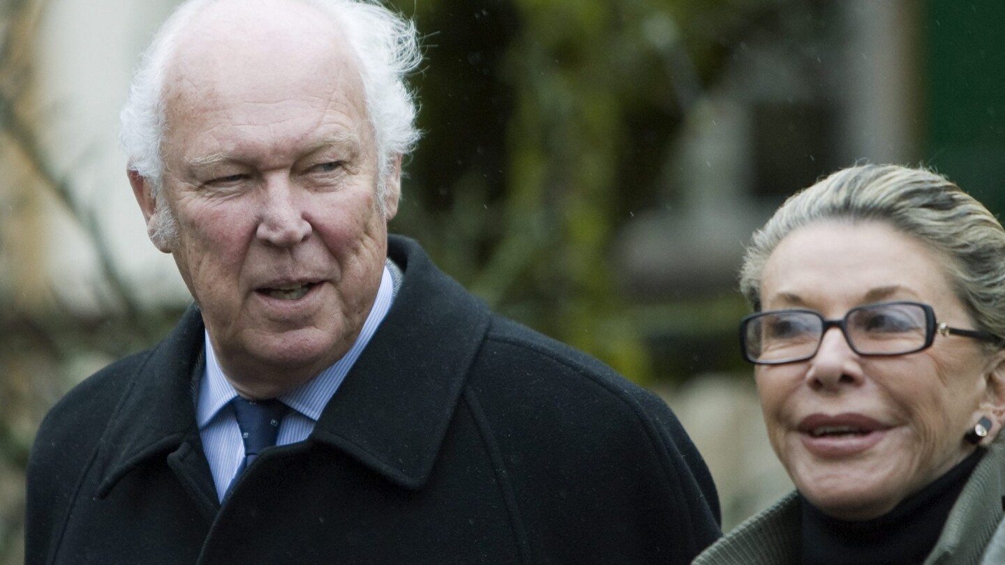 "Prince Vittorio Emanuele of Savoy, Son of Italy's Last King, Passes Away at 86"