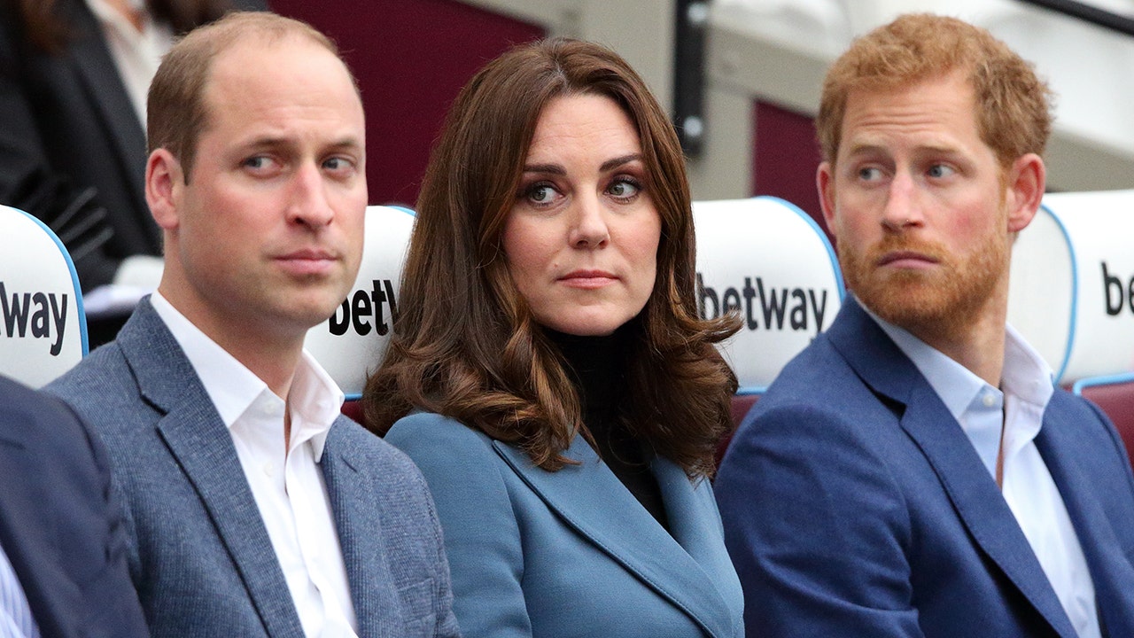 The Truth About Kate Middleton's Alleged Late-Night Calls to Prince Harry